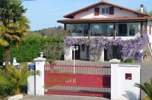 Miradour : Bed and Breakfast near La Bastide-Clairence