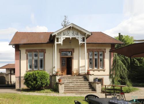 Villa Colombine Gite - 15 personnes : Guest accommodation near Eguisheim