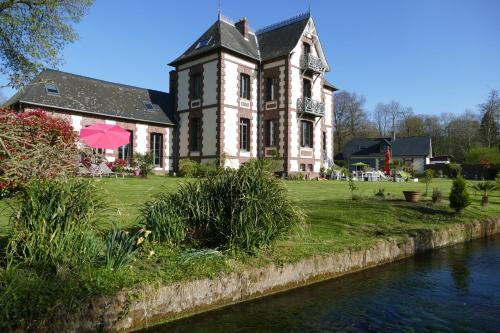 Villa Argonne : Guest accommodation near Saint-Denis-d'Aclon