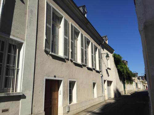 Coté Remparts : Apartment near Saint-Ouen-les-Vignes