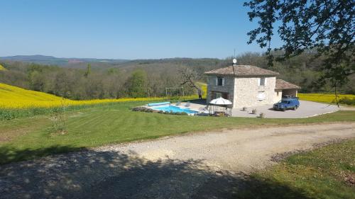 Gite de Mathiou : Guest accommodation near Castelnau-de-Montmiral