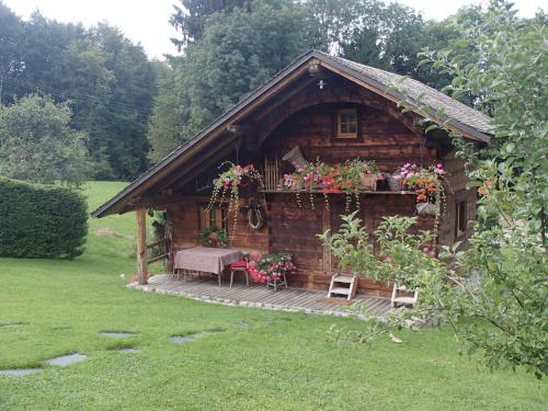 Le Grenier : Bed and Breakfast near Saint-Gingolph