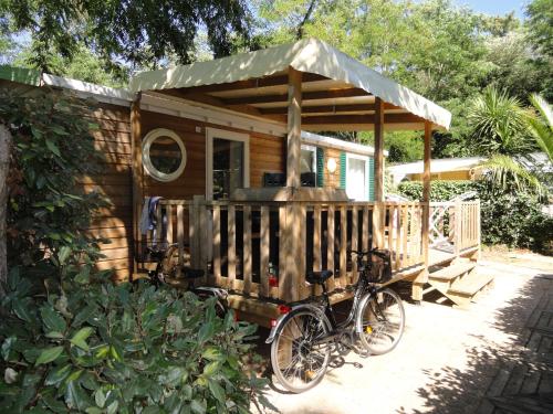 Camping Les Fougères : Guest accommodation near Rivedoux-Plage