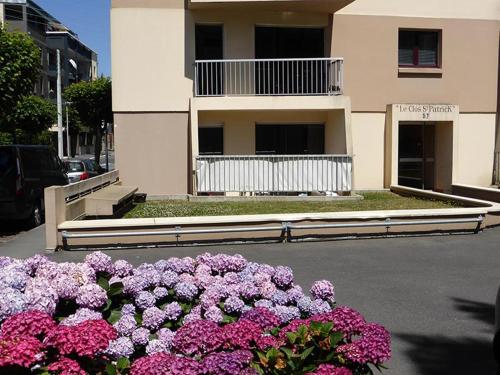 Appart L'Hotelier Dinard : Apartment near Saint-Lunaire