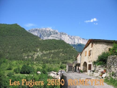 Les Fugiers : Bed and Breakfast near Chichilianne