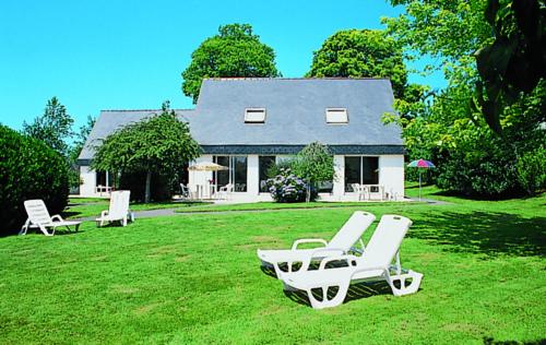Ferienhaus La Foret-Fouesnant 103S : Guest accommodation near Elliant