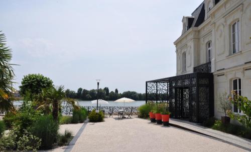 Les 3 Lieux : Hotel near Saint-Saturnin-sur-Loire