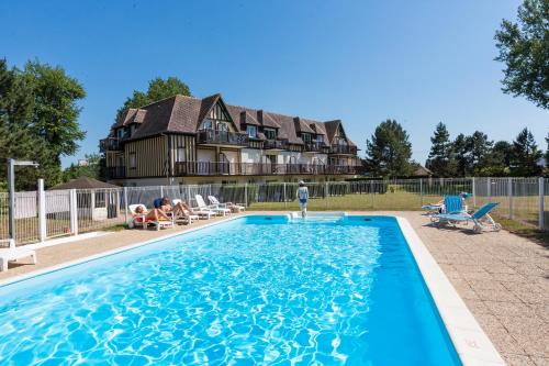 Résidence Odalys Green Panorama : Guest accommodation near Gonneville-en-Auge