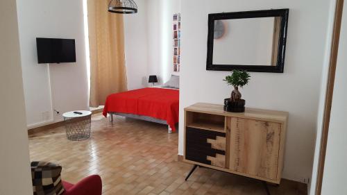Appartement Gare Centre : Apartment near Avignon