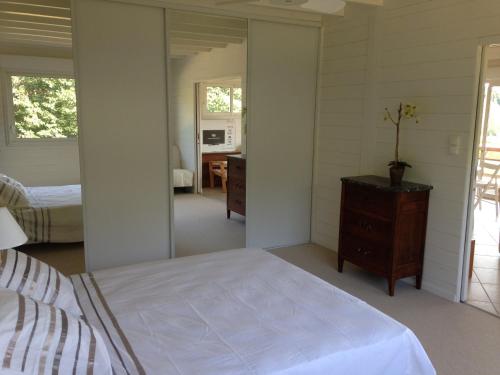 Sas Parc Lacoste : Guest accommodation near Riolas