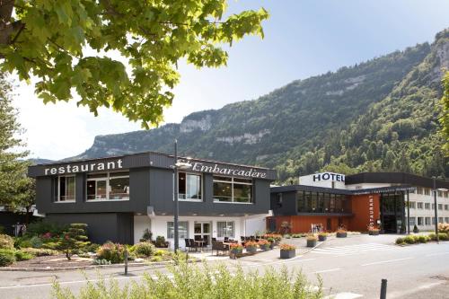 Hôtel-Restaurant de l'Embarcadère : Hotel near Challes-la-Montagne