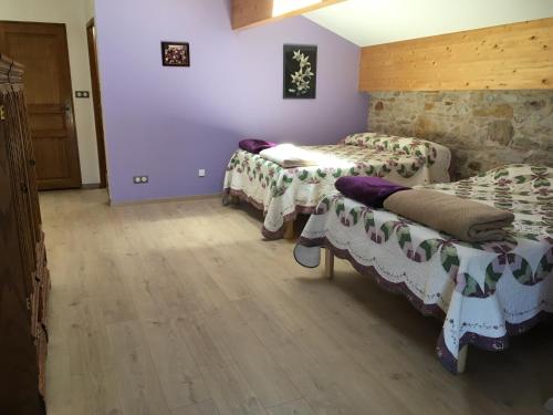 Domaine du Colombier, Chambres d'Hotes : Bed and Breakfast near Monclar-de-Quercy