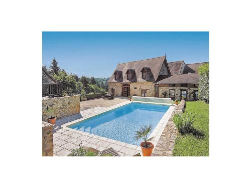 Holiday home Bourneix H-900 : Guest accommodation near La Roche-l'Abeille