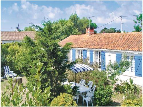 Holiday home Rue de la Maison rouge : Guest accommodation near Beauvoir-sur-Mer