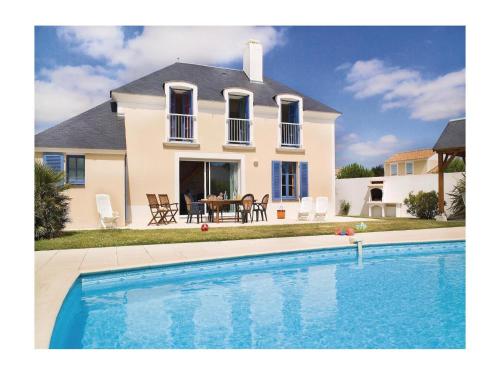 Holiday home Saint Jean de Monts 43 with Outdoor Swimmingpool : Guest accommodation near Soullans