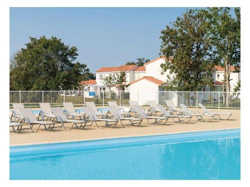 Holiday home Talmont St.Hilaire CD-880 : Guest accommodation near La Chapelle-Achard