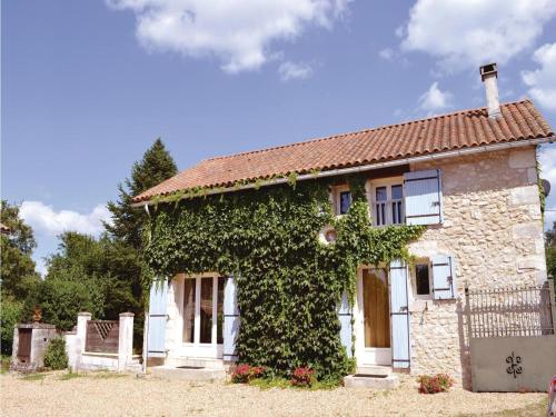 Holiday Home La Chapelle Faucher XXI : Guest accommodation near Cantillac