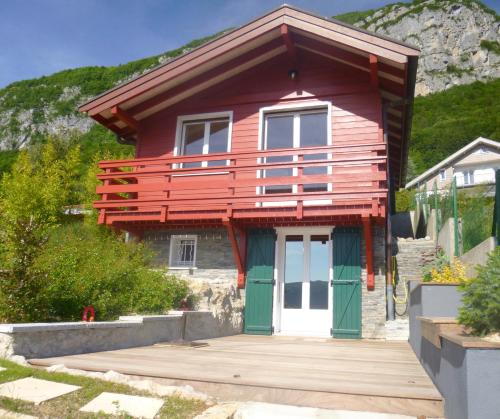 Le cottage de Veyrier : Guest accommodation near Dingy-Saint-Clair