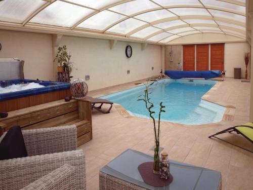 Holiday Home Frehel with Hot Tub I : Guest accommodation near Saint-Cast-le-Guildo