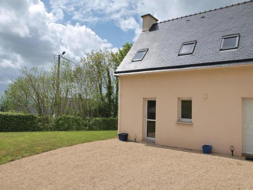 Holiday Home Plestin les Greves I : Guest accommodation near Le Ponthou