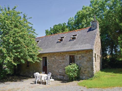 Holiday home Rue de l'Argoat N-672 : Guest accommodation near Plufur