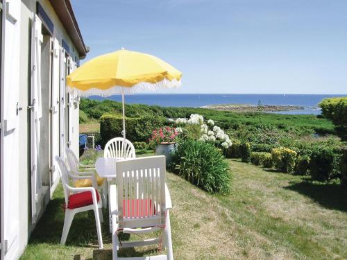 Holiday home Impasse des Brisants : Guest accommodation near Goulien