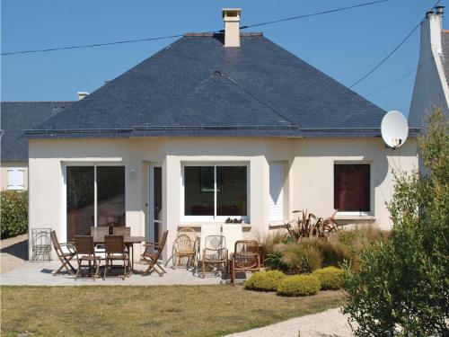 Holiday home la Digue : Guest accommodation near Lanarvily