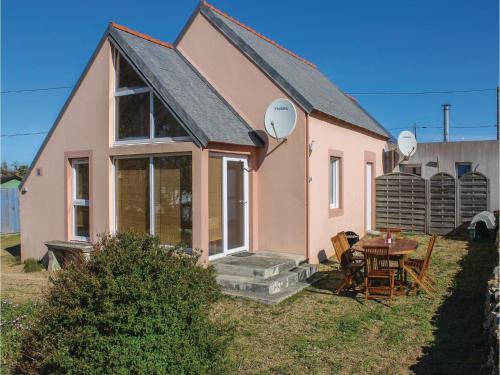 Holiday home Rue Jean Charcot : Guest accommodation near Cléden-Cap-Sizun