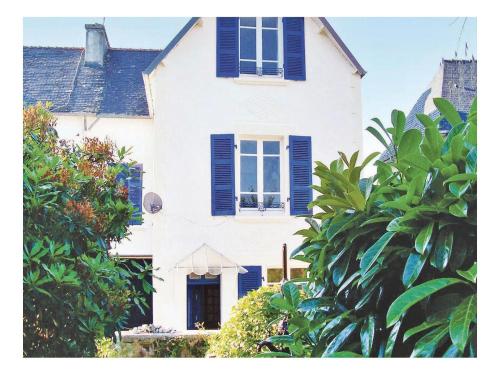 Holiday home Rue Du Faou : Guest accommodation near Laz