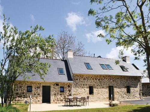 Holiday home Tregarvan *XIV * : Guest accommodation near Dinéault