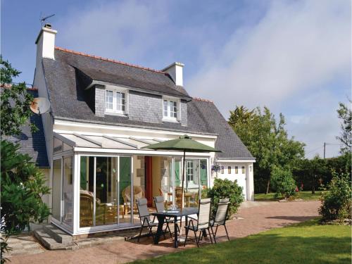 Three-Bedroom Holiday Home in Riec Sur Belon : Guest accommodation near Pont-Aven