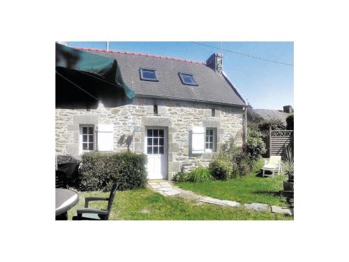 Holiday home Rue du Prefet Colignon : Guest accommodation near Guiler-sur-Goyen