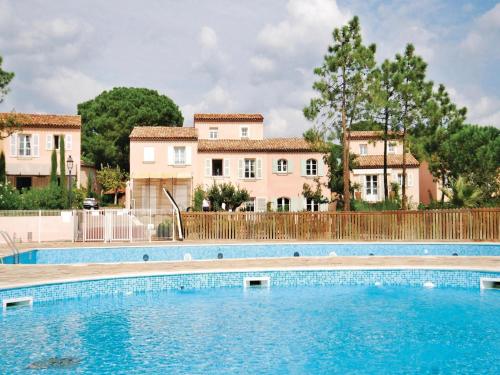 Holiday home Les Parcs de Gassin : Guest accommodation near Gassin