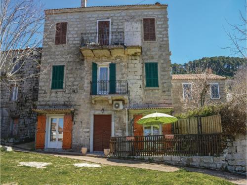 One-Bedroom Apartment in Zonza : Apartment near San-Gavino-di-Carbini