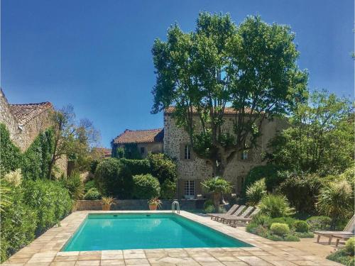 Holiday home Thezan les Corbieres 59 : Guest accommodation near Fontjoncouse