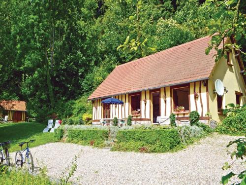 Two-Bedroom Holiday Home in Saane Saint Just : Guest accommodation near Criquetot-sur-Ouville