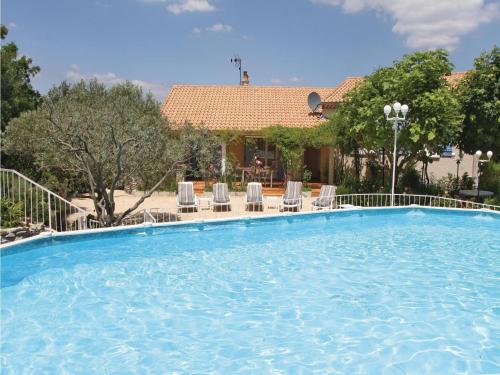 Holiday Home Puy Saint Martin with a Fireplace 02 : Guest accommodation near La Répara-Auriples