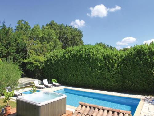 Three-Bedroom Holiday Home in Puygiron : Guest accommodation near Montboucher-sur-Jabron