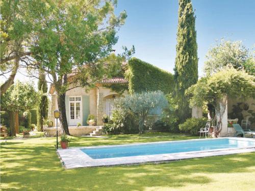 Holiday home Chemins des Moulins : Guest accommodation near Cavaillon