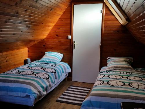 Gite pecheur Argentat : Guest accommodation near Saint-Martial-Entraygues
