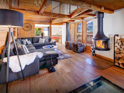Chalet Colombine : Guest accommodation near Les Clefs