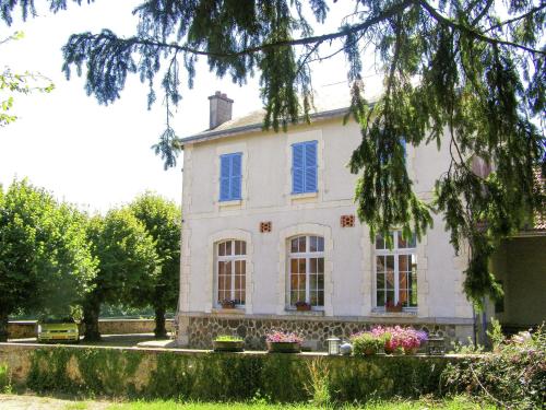 Holiday home L Ecole 2 : Guest accommodation near Saint-Julien-le-Petit