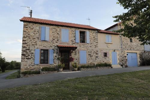 Viguier : Guest accommodation near Sainte-Gemme