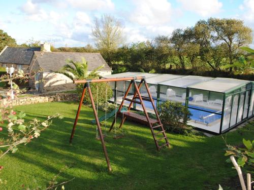 Holiday Home L'Ensemble : Guest accommodation near Plouvien
