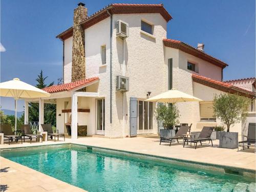 Five-Bedroom Holiday Home in Maureillas/ Las Illas : Guest accommodation near Céret