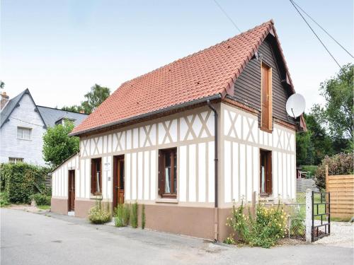 Three-Bedroom Holiday Home in Le Bourg-Dun : Guest accommodation near Le Mesnil-Durdent