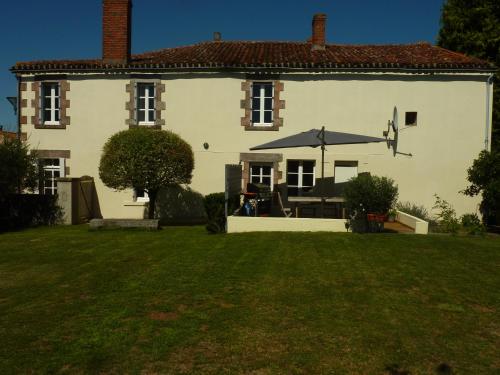 Chambre d'Hote : Bed and Breakfast near Tallud-Sainte-Gemme