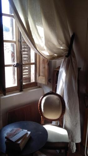 Charme citadin : Guest accommodation near Caseneuve