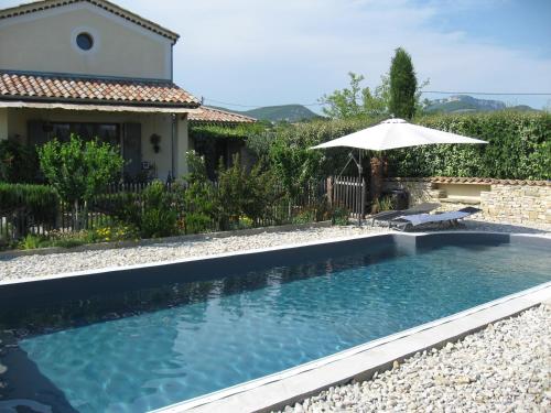 Les Chirouzes : Bed and Breakfast near Ourches