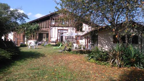 Grand Hourcqs : Bed and Breakfast near Misson